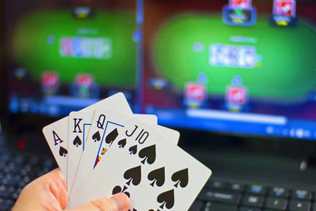 Muốn kiếm tiền nhờ cờ bạc online dễ không?