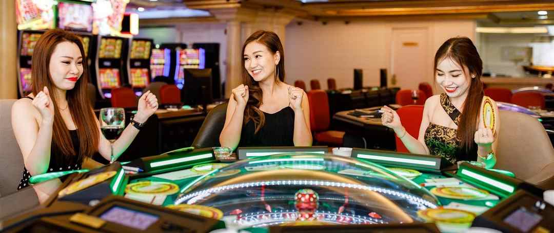 Top Diamond Casino chuyên cung cấp đa dạng thể loại game đánh bài